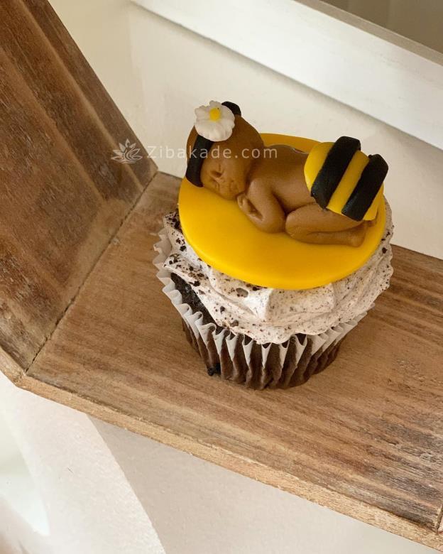 تم تولد زنبور - Bee